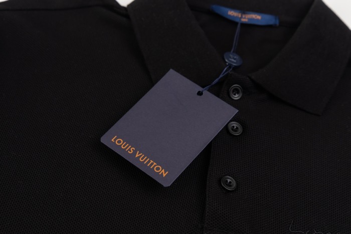 Louis Vuitton Luxury Brand Men Womens Short Sleeve T-Shirt Polo Shirt Whatsapp 【+1-3239614486】