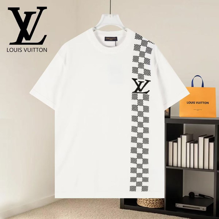 Louis Vuitton Luxury Brand Men Womens Short-Sleeved Crewneck Knit Whatsapp 【+1-3239614486】