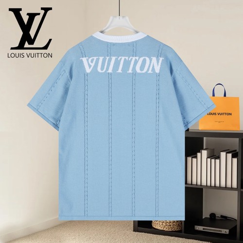 Louis Vuitton Luxury Brand Men Womens Short-Sleeved Crewneck T-Shirt Whatsapp 【+1-3239614486】