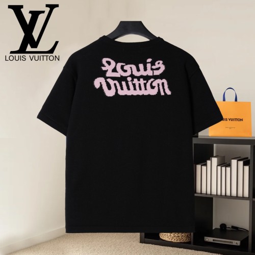 Louis Vuitton Luxury Brand Men Womens Short-Sleeved Crewneck Knit Whatsapp 【+1-3239614486】