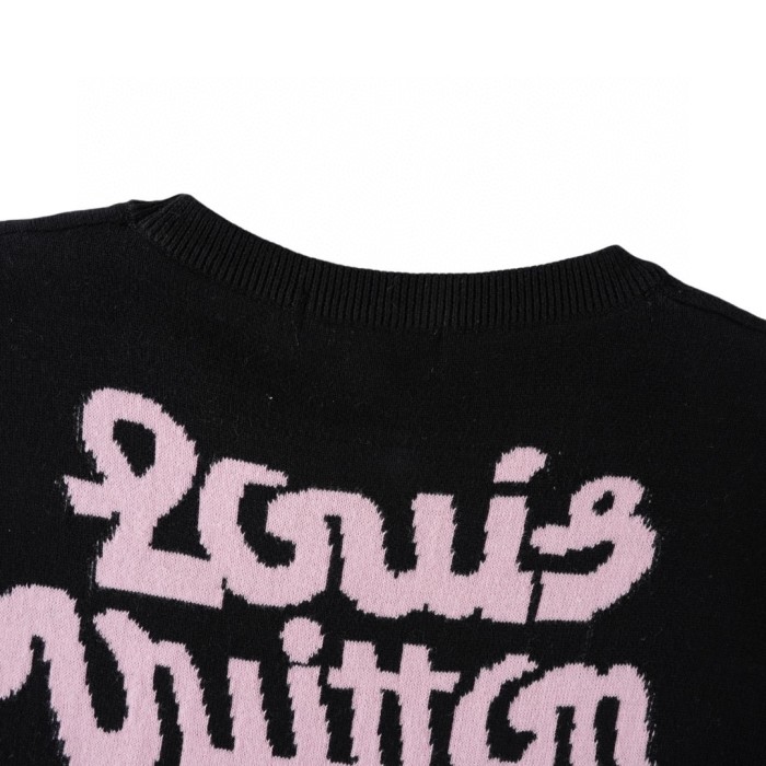 Louis Vuitton Luxury Brand Men Womens Short-Sleeved Crewneck Knit Whatsapp 【+1-3239614486】