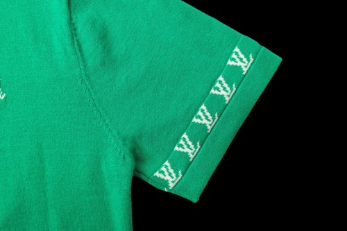 Louis Vuitton Luxury Brand Men Womens Short-Sleeved Cotton Crewneck 1AGKMB Whatsapp 【+1-3239614486】