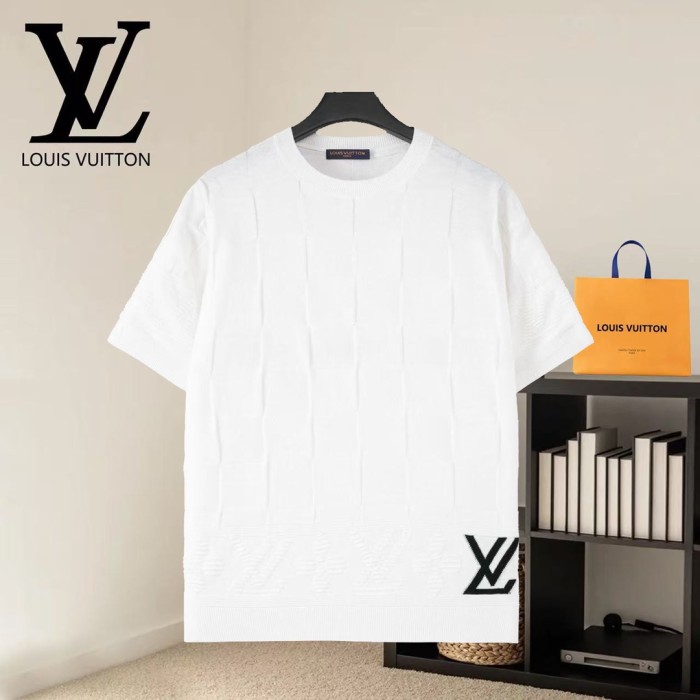 Louis Vuitton Luxury Brand Men Womens Short-Sleeved Crewneck Knit Whatsapp 【+1-3239614486】