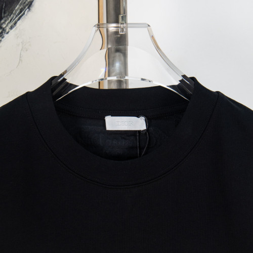 Dior Luxury Brand Women Mens Short Sleeve T-Shirt Whatsapp 【+1-3239614486】