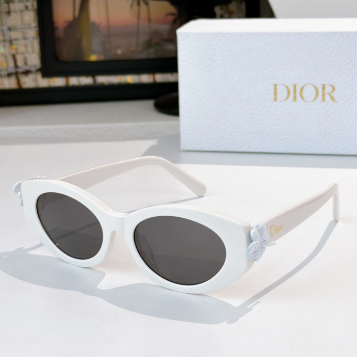 Dior Sunglasses Luxury Brand Womens Sunglasses with Original Box Whatsapp 【+1-3239614486】DiorClover B1F