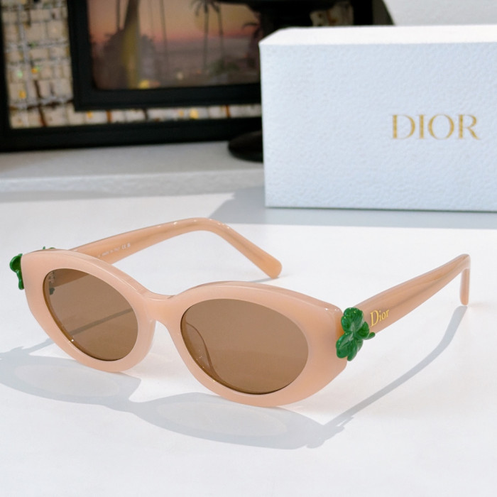 Dior Sunglasses Luxury Brand Womens Sunglasses with Original Box Whatsapp 【+1-3239614486】DiorClover B1F