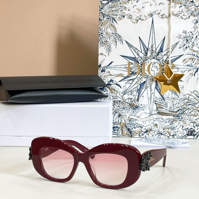 Dior Sunglasses Luxury Brand Womens Sunglasses with Original Box Whatsapp 【+1-3239614486】Dior Clover S3F