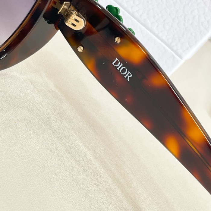 Dior Sunglasses Luxury Brand Womens Sunglasses with Original Box Whatsapp 【+1-3239614486】Dior Clover S3F