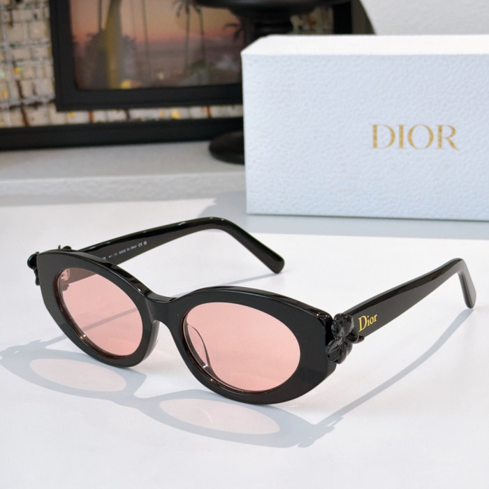 Dior Sunglasses Luxury Brand Womens Sunglasses with Original Box Whatsapp 【+1-3239614486】DiorClover B1F