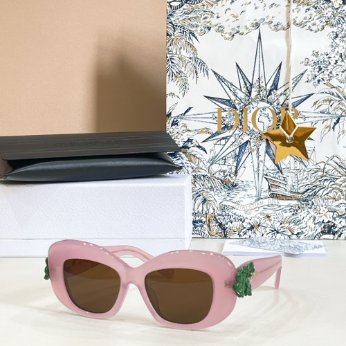 Dior Sunglasses Luxury Brand Womens Sunglasses with Original Box Whatsapp 【+1-3239614486】Dior Clover S3F