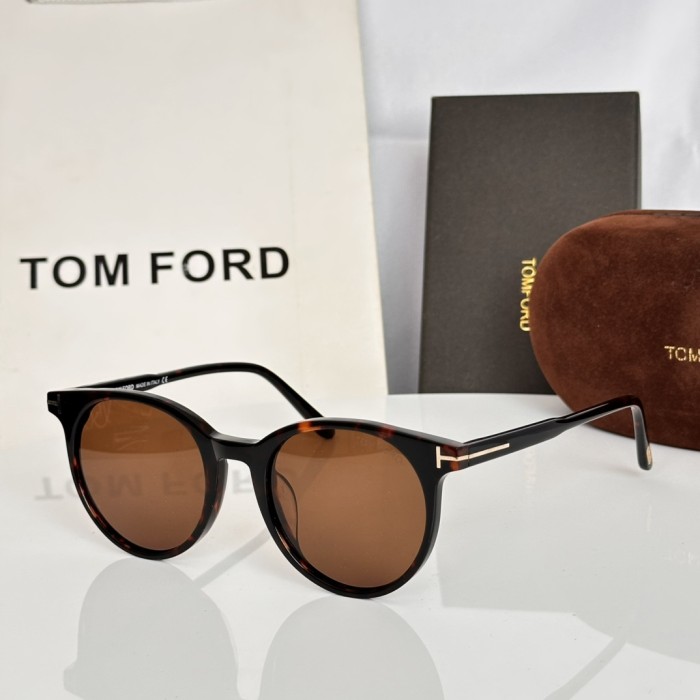Tom Ford Sunglasses Luxury Brand Womens Sunglasses with Original Box Whatsapp 【+1-3239614486】TF5695
