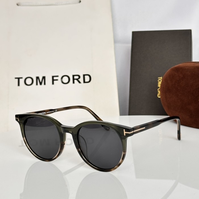Tom Ford Sunglasses Luxury Brand Womens Sunglasses with Original Box Whatsapp 【+1-3239614486】TF5695