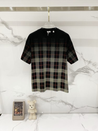 Burberry Luxury Brand Women Mens Short Sleeve T-Shirt Gradient Check Cotton T-shirt with Original Box Whatsapp 【+1-3239614486】