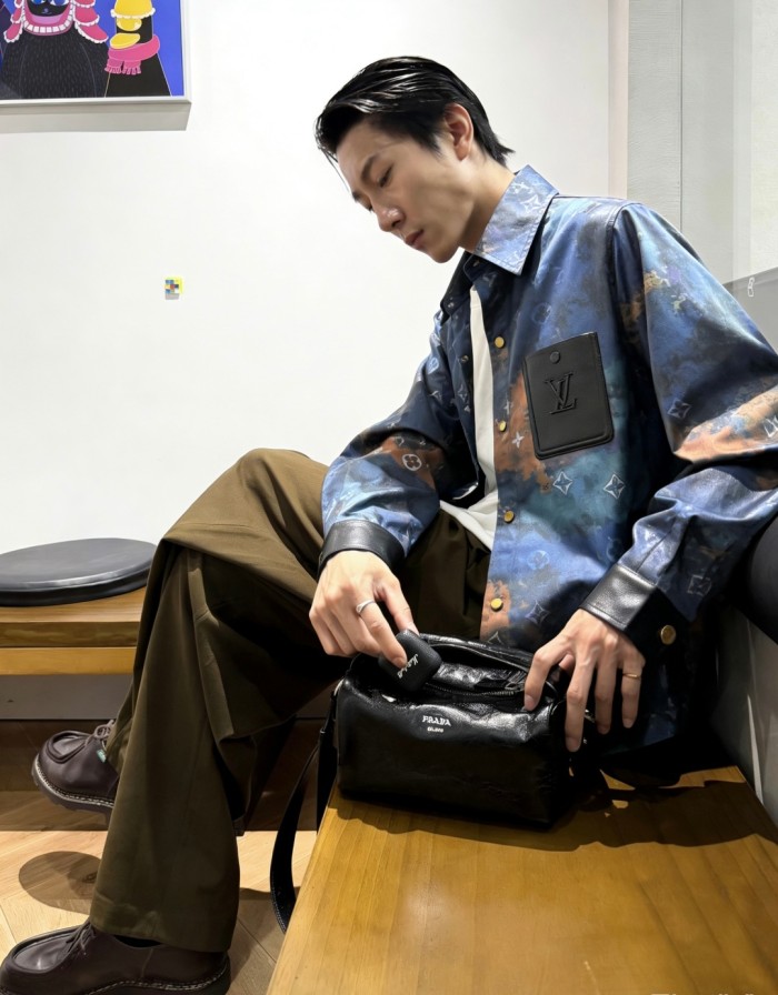 Louis Vuitton Mens Coat Luxury Brand Mens Jacket Top Quality Whatsapp【+1-3239614486】