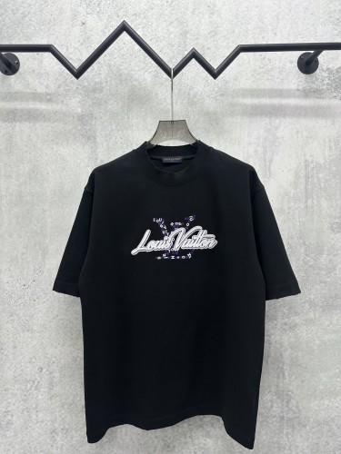 Louis Vuitton Luxury Brand Womens Men Short Sleeve T-Shirt Top Quality Whatsapp 【+1-3239614486】