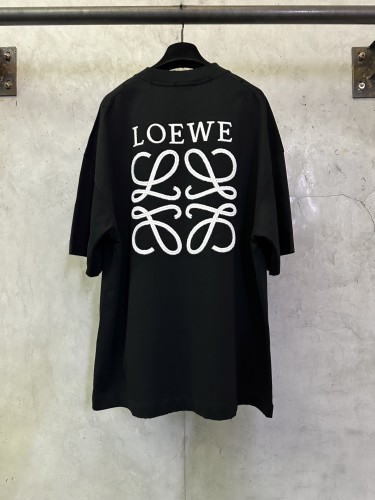 Loewe Luxury Brand Men Womens Short Sleeve T-Shirt Relaxed fit T-shirt Whatsapp 【+1-3239614486】