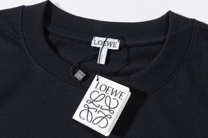Loewe Luxury Brand Men Womens Short Sleeve T-Shirt Whatsapp 【+1-3239614486】