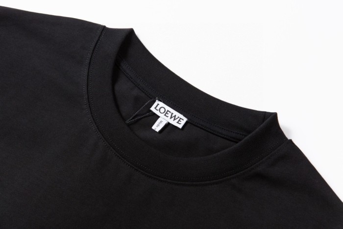 Loewe Luxury Brand Men Womens Short Sleeve T-Shirt Whatsapp 【+1-3239614486】