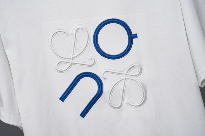 Loewe Luxury Brand Men Womens Short Sleeve T-Shirt Whatsapp 【+1-3239614486】