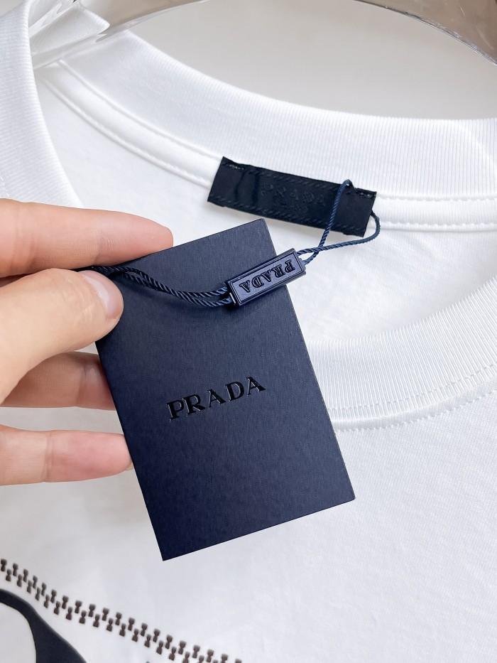 Prada Luxury Brand Men Womens Short Sleeve T-Shirt with Original Box Whatsapp 【+1-3239614486】