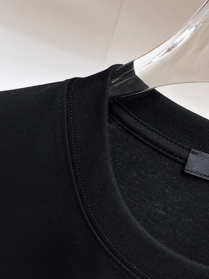 Prada Luxury Brand Men Womens Short Sleeve T-Shirt with Original Box Whatsapp 【+1-3239614486】