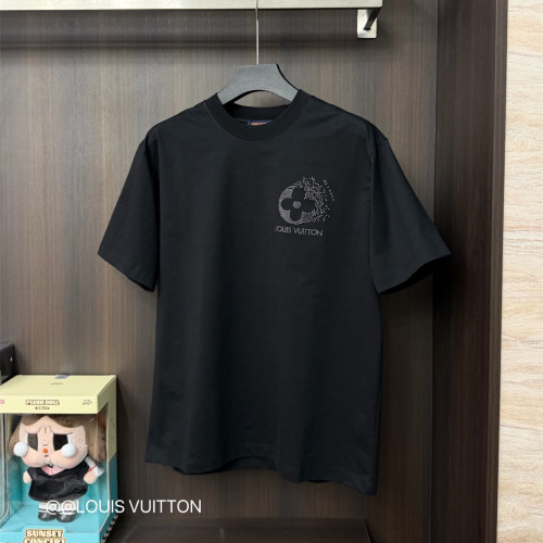 Louis Vuitton Luxury Brand Womens Men Short Sleeve T-Shirt Top Quality Whatsapp 【+1-3239614486】