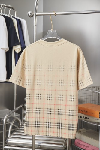 Burberry Luxury Brand Women Mens Short Sleeve T-Shirt Gradient Check Cotton T-shirt with Original Box Whatsapp 【+1-3239614486】