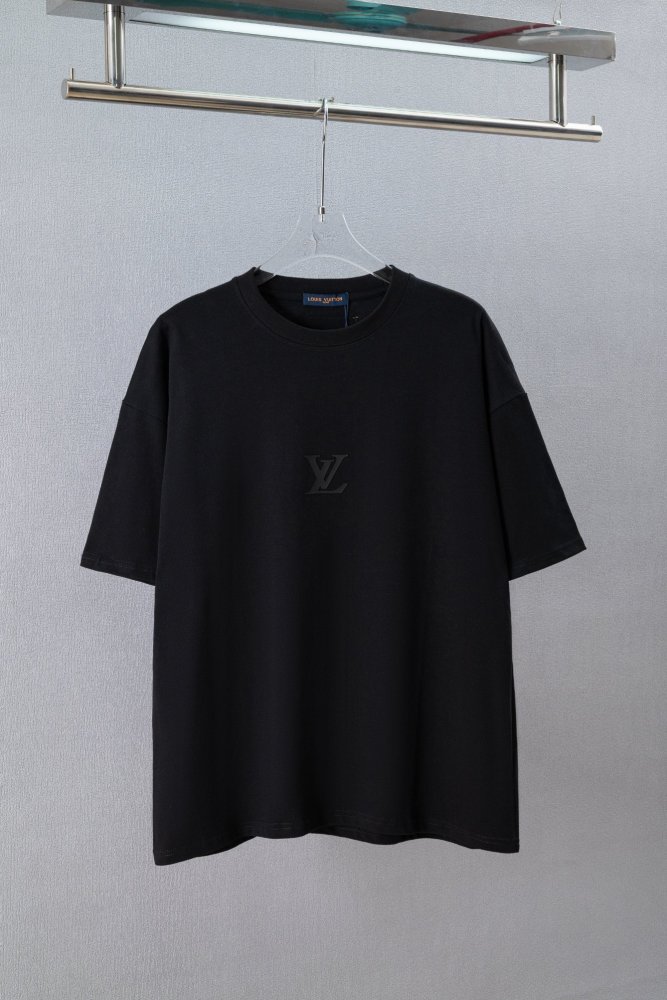 Louis Vuitton Luxury Brand Men Womens Short Sleeve T-Shirt Top Quality Whatsapp 【+1-3239614486】