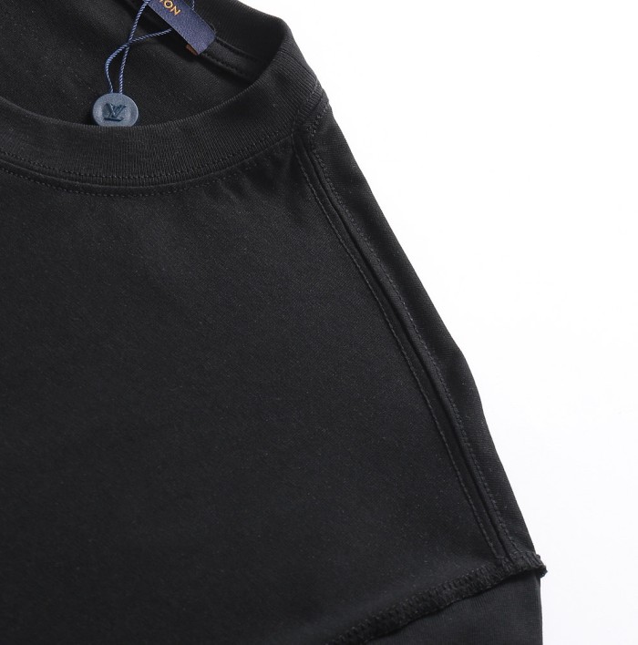 Louis Vuitton Luxury Brand Men Womens Short Sleeve T-Shirt Top Quality Whatsapp 【+1-3239614486】