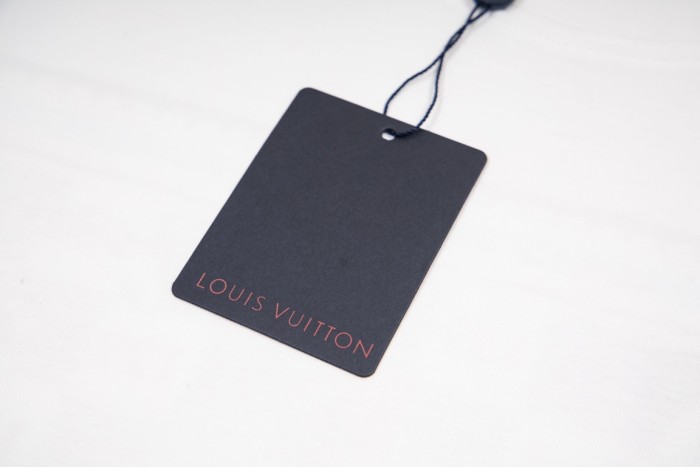 Louis Vuitton  Luxury Brand Men Womens Short Sleeve Printed T-Shirt Whatsapp 【+1-3239614486】