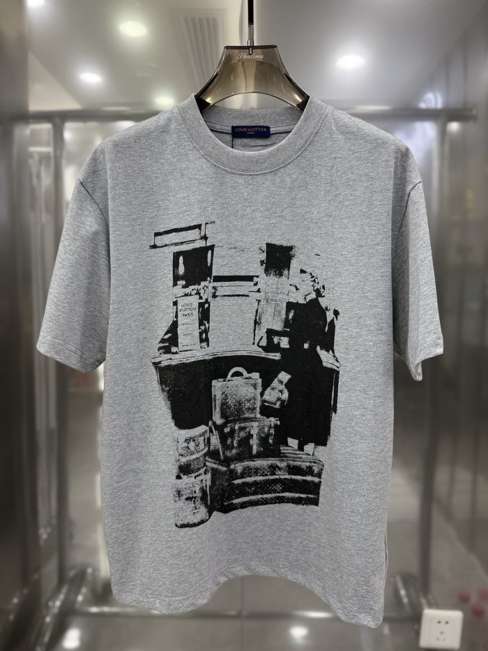 Louis Vuitton Luxury Brand Womens Men Short Sleeve T-Shirt Top Quality Whatsapp 【+1-3239614486】