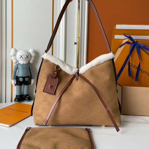 Louis Vuitton Womens Shoulder Bags CarryAll Handbags Luxury Brand Fashion M46197 Whatsapp【+1-3239614486】