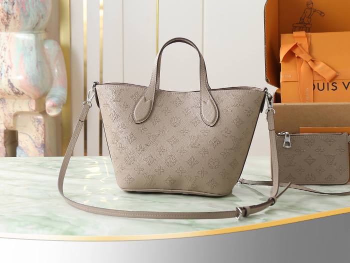 Louis Vuitton Womens Shoulder Bags Luxury Brand Fashion Blossom PM M21849 with Original Box Whatsapp【+1-3239614486】
