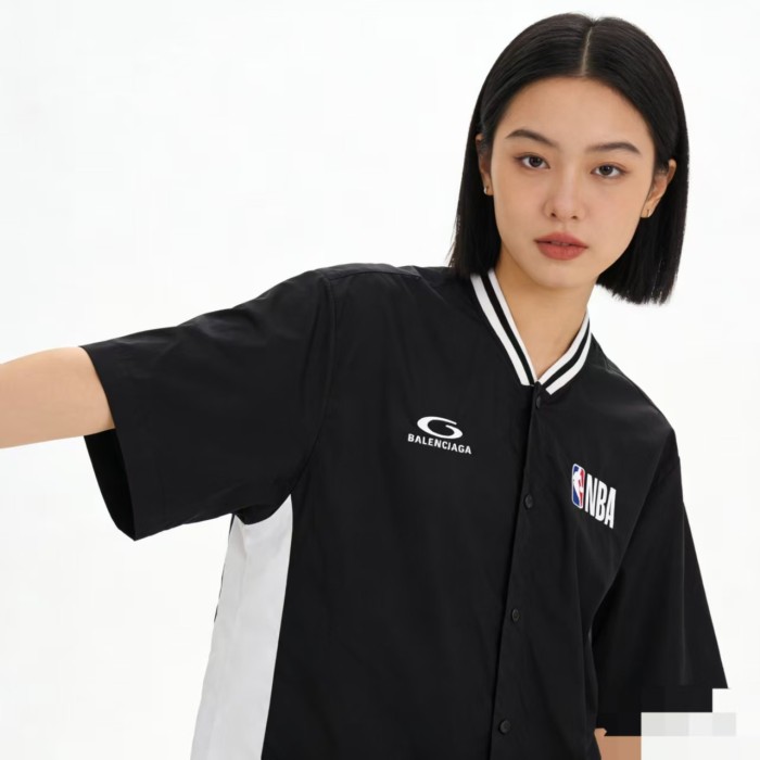 Balenciaga Men Womens Short Sleeve Shirts Luxury Brand BALENCIAGA | NBA COLLABORATION Short Sleeve Shirt 866543TUM176011 Top Quality Whatsapp 【+1-3239614486】
