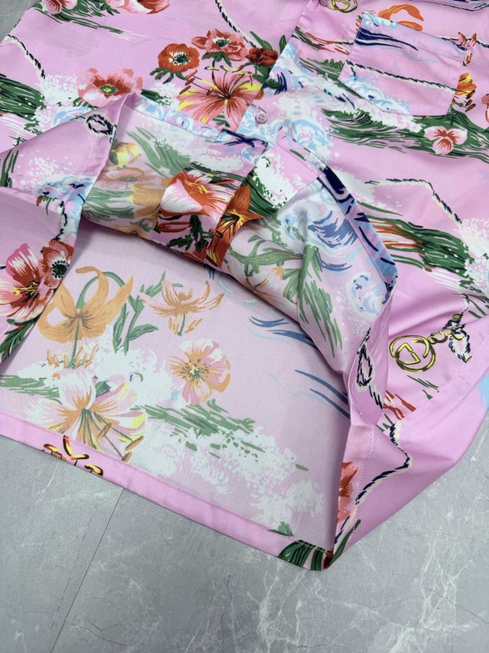 Gucci Luxury Brand Women Mens Short Sleeve Shirt Printed silk twill bowling shirt Top Quality Whatsapp 【+1-3239614486】