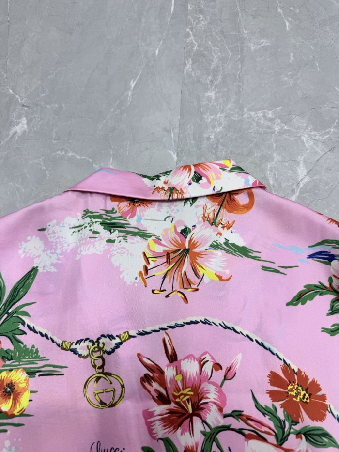Gucci Luxury Brand Women Mens Short Sleeve Shirt Printed silk twill bowling shirt Top Quality Whatsapp 【+1-3239614486】