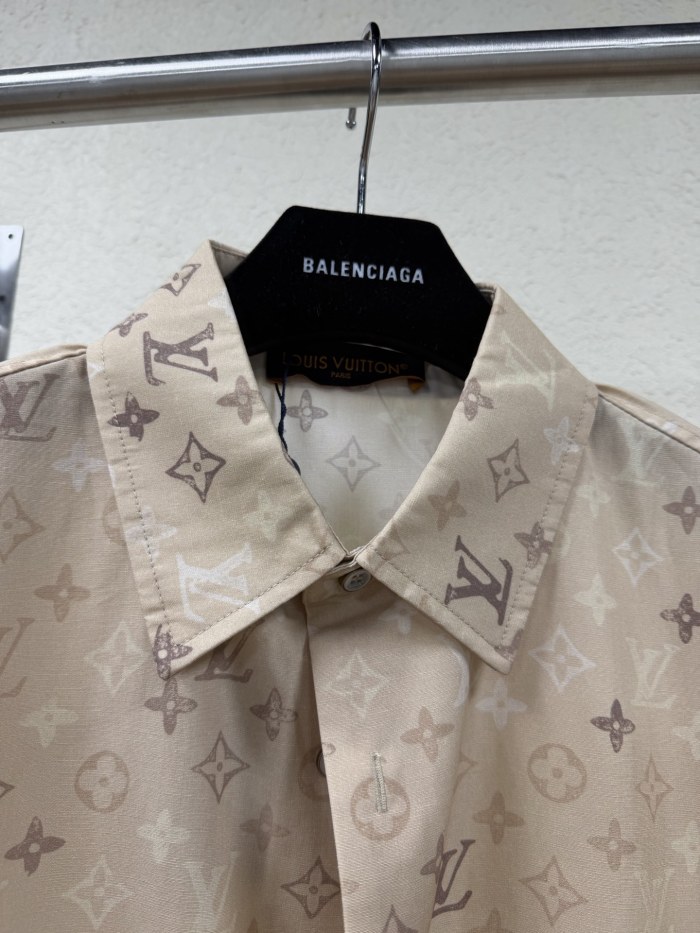 Louis Vuitton Luxury Brand Mens Monogram Short-Sleeved Shirt 1AK77Y Top Quality Whatsapp 【+1-3239614486】