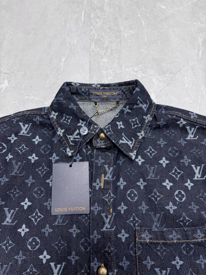 Louis Vuitton Luxury Brand Mens Short Sleeve Denim Shirt Top Quality Whatsapp 【+1-3239614486】