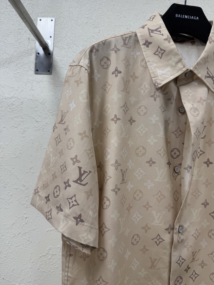 Louis Vuitton Luxury Brand Mens Monogram Short-Sleeved Shirt 1AK77Y Top Quality Whatsapp 【+1-3239614486】