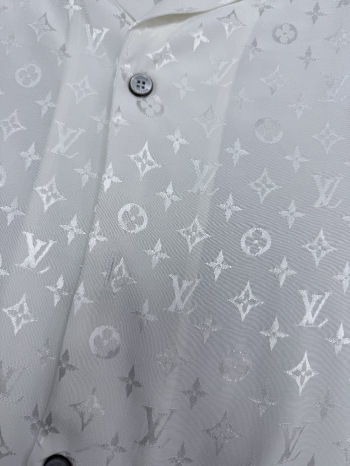 Louis Vuitton Luxury Brand Women Mens Short Sleeve Shirt Top Quality Whatsapp 【+1-3239614486】