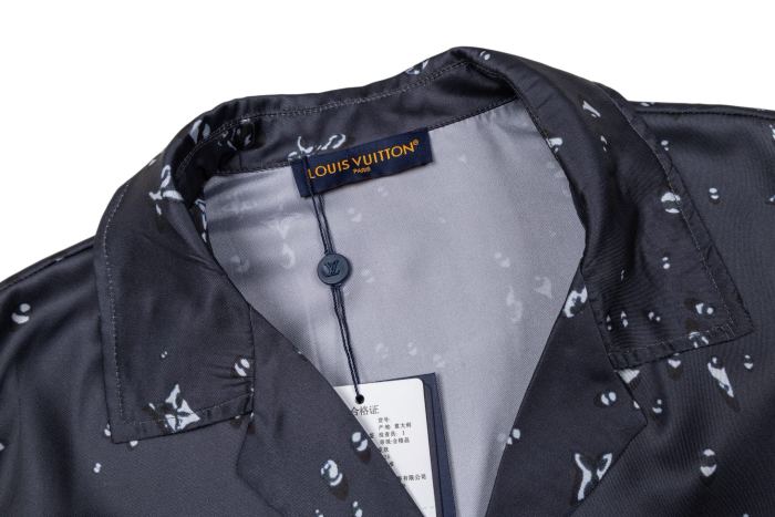 Louis Vuitton Luxury Brand Women Mens Monogram Short-Sleeved Silk Shirt Top Quality Whatsapp 【+1-3239614486】