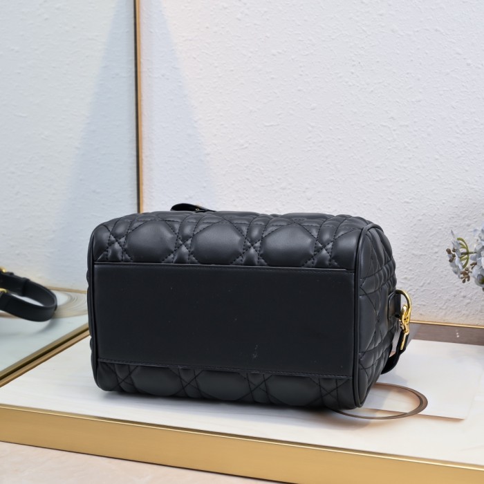 Dior Womens Bags Handbags Luxury Fashion Dior Groove 25 with Original Box whatsapp 【+1-3239614486】