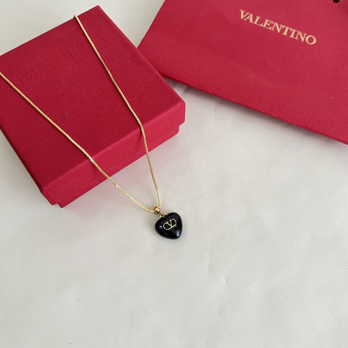 Valentino Luxury Womens Necklace with Original Box Whatsapp 【+1-3239614486】
