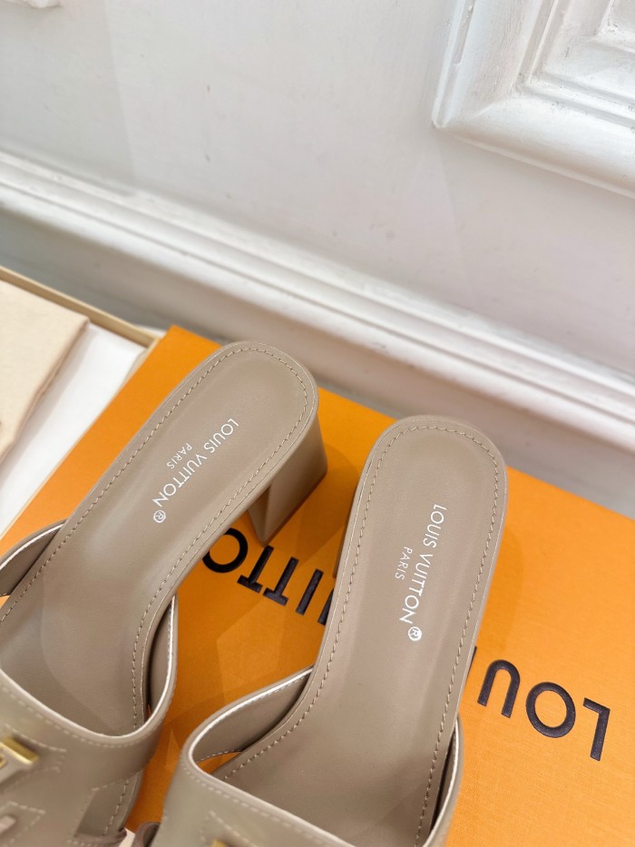 Louis Vuitton Womens Shoes Sandals Slippers Luxury Brand LV Isola Flat Mule 5cm Heel with Original Box Whatsapp 【+1-3239614486】