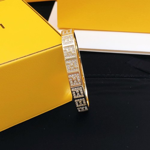 Fendi Luxury Brand Womens Bracelet with Original Box Whatsapp 【+1-3239614486】FDSZ0004