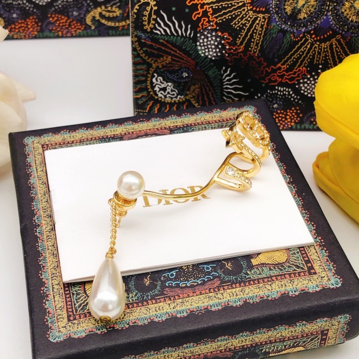 Dior Luxury Brand Womens Single Earring with Original Box Whatsapp 【+1-3239614486】DED0173