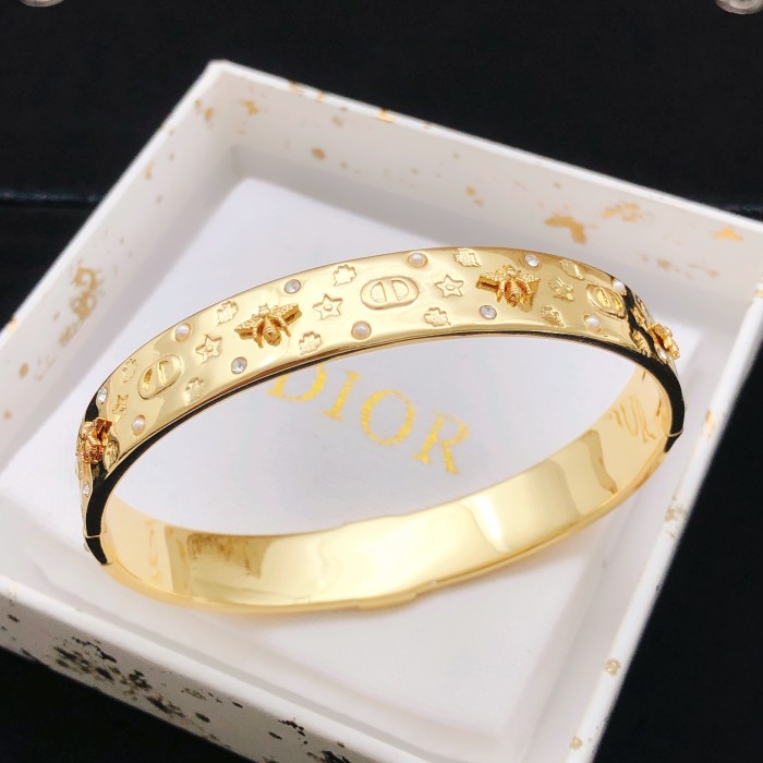 Dior Luxury Brand Womens Bracelet with Original Box Whatsapp 【+1-3239614486】DSZ0002