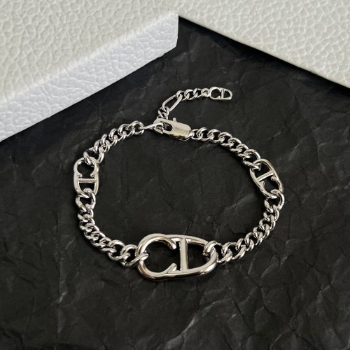 Dior Luxury Brand Men Womens Bracelet 20CM with Original Box Whatsapp 【+1-3239614486】