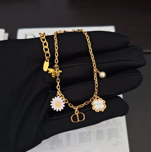 Dior Luxury Brand Womens Bracelet with Original Box Whatsapp 【+1-3239614486】