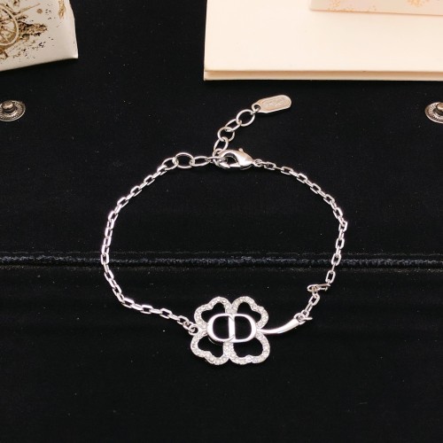 Dior Luxury Brand Womens Bracelet with Original Box Whatsapp 【+1-3239614486】DSL0267